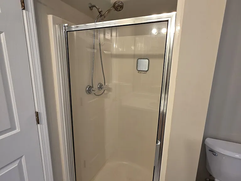 302 Henley Way — Photo 13