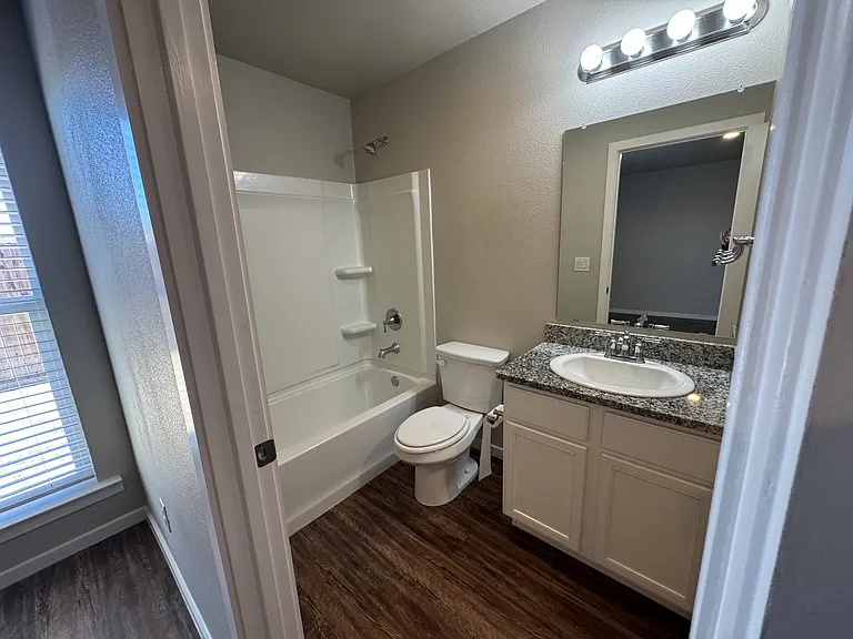 3411 Tiffin Ave — Photo 19