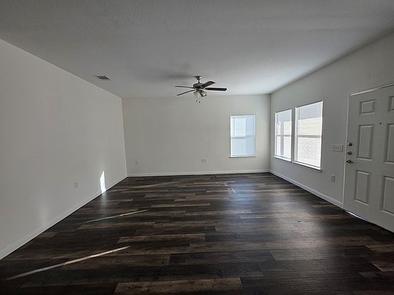 5th image of 6119 Lacey Oak Dr