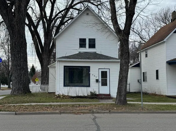 603 N 5th St, Grand Forks, ND 58203