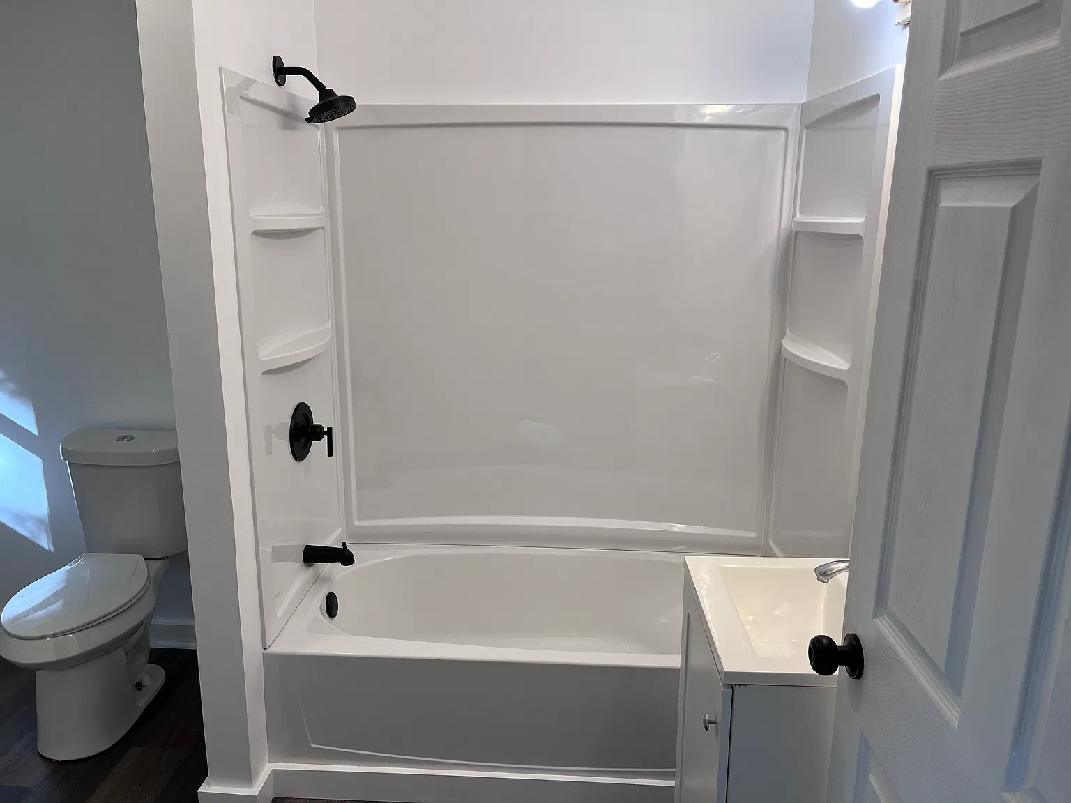 2 bed, 1000 sqft, $1,400 — Photo 4