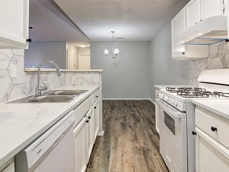 8200 W Gate Blvd #A — Photo 10