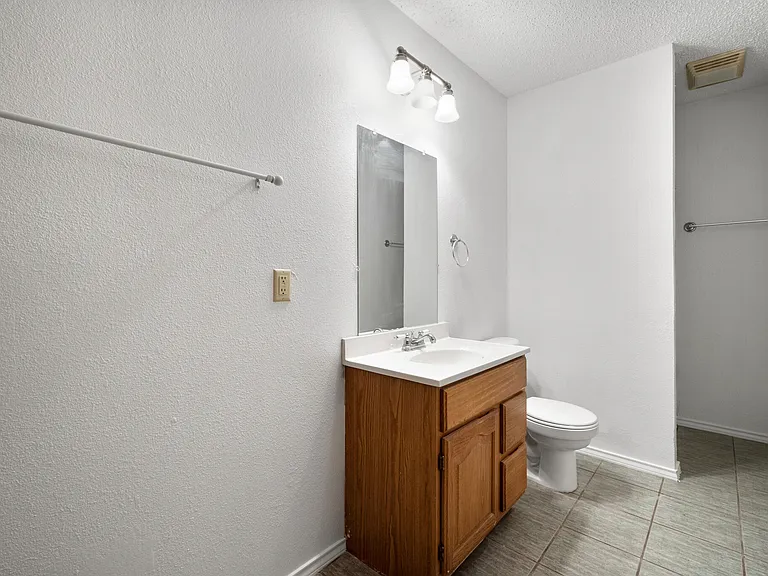 6436 Ridglea Dr — Photo 26