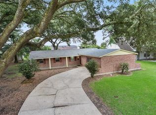 408 Bellevue Dr, La Place, LA 70068