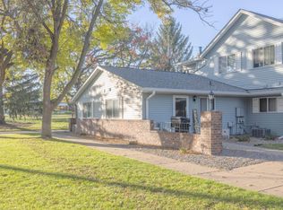 73 96th Ln NE, Blaine, MN 55434