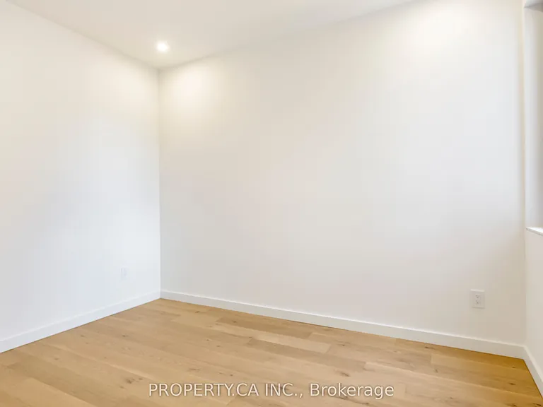 301 Keele St #2 — Photo 16