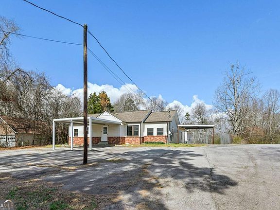 2nd image of 824 Temple Rd