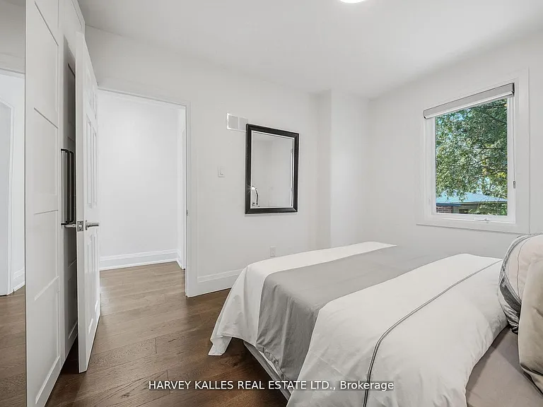 568 Northcliffe Blvd — Photo 20