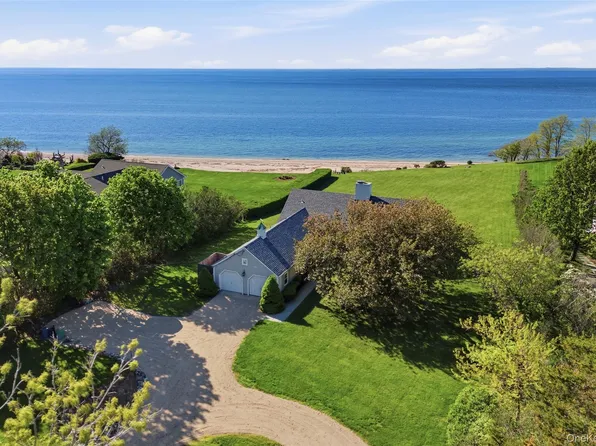196 Old Field Road, Old Field, NY 11733