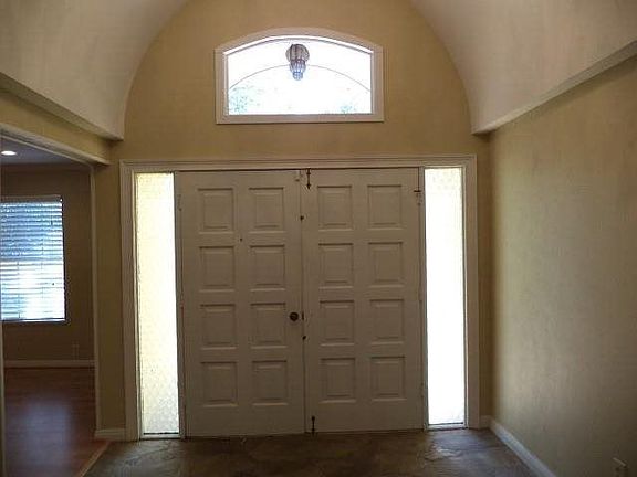 4th image of 5301 Lake Killarney Dr