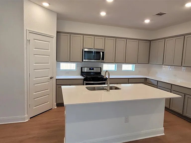 18001 Santa Croce Dr — Photo 6
