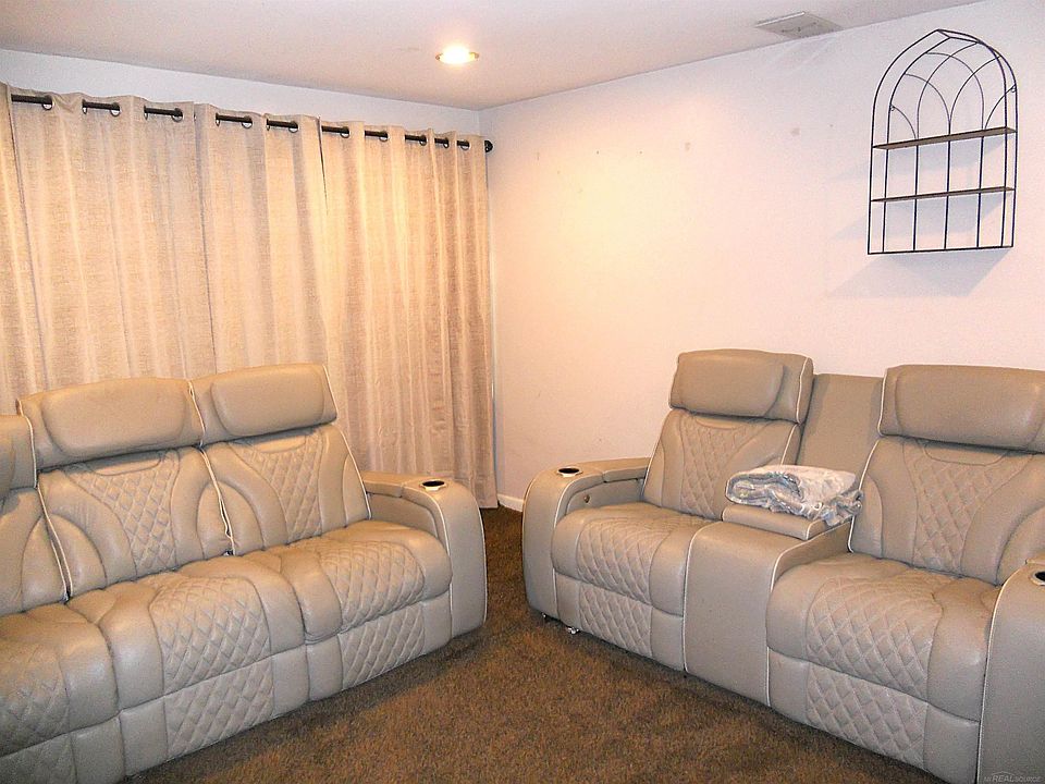 15232 Melrose St, photo 11