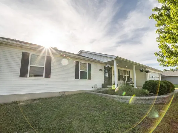 1017 Amanda St, Saint James, MO 65559