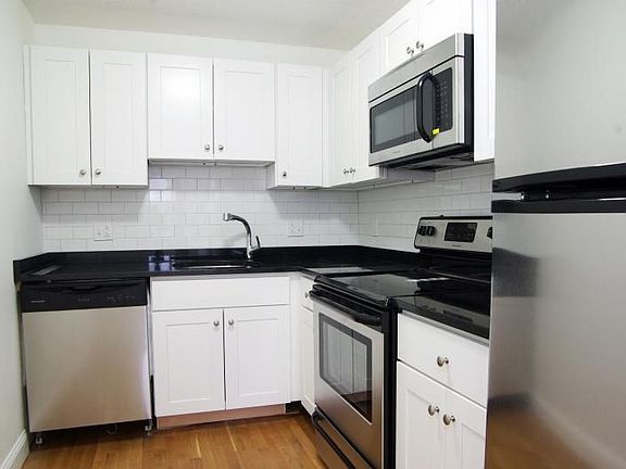 3rd image of 109 Tremont St APT 616