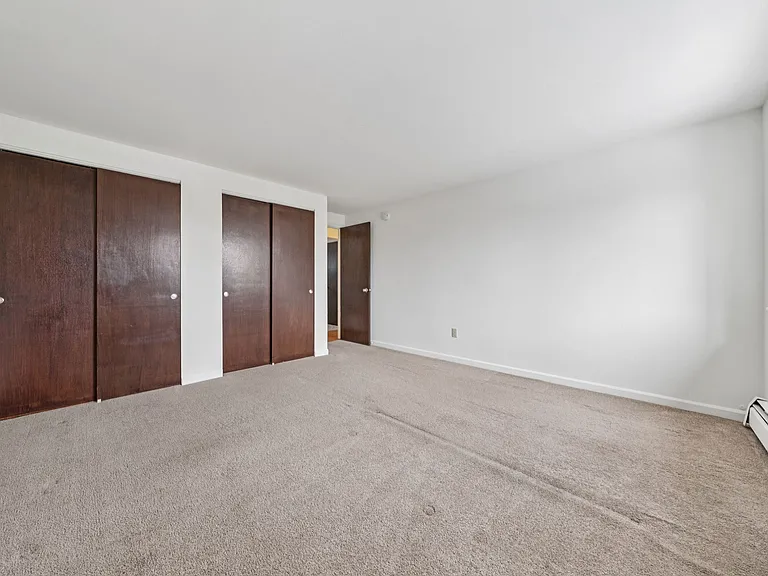 Losson Garden Apartments — Photo 6
