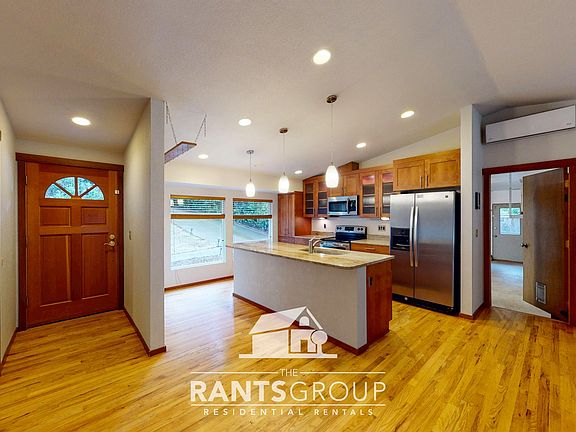 3rd image of 7021 Monaco Dr SE