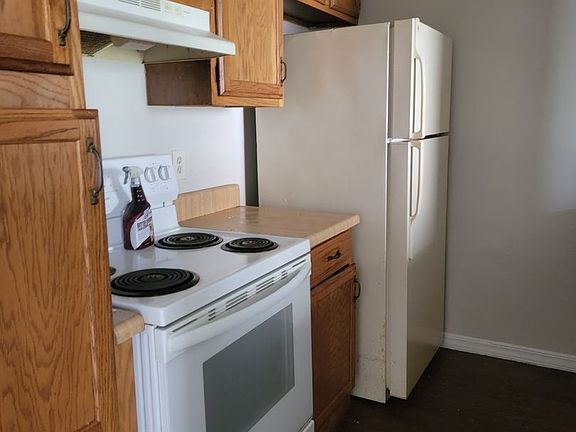 3rd image of 1057 Dalzell St #1065