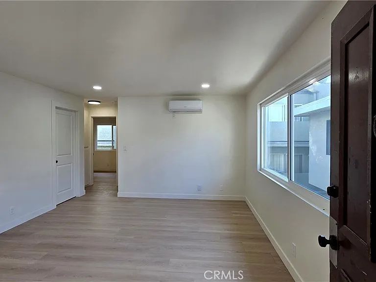 15917 Prairie Ave #2 — Photo 2