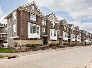 420 3rd Ave APT 2, Coralville, IA 52241