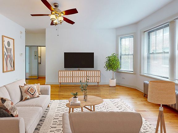 2nd image of 5320-5326.5 S Drexel Blvd #26-2A