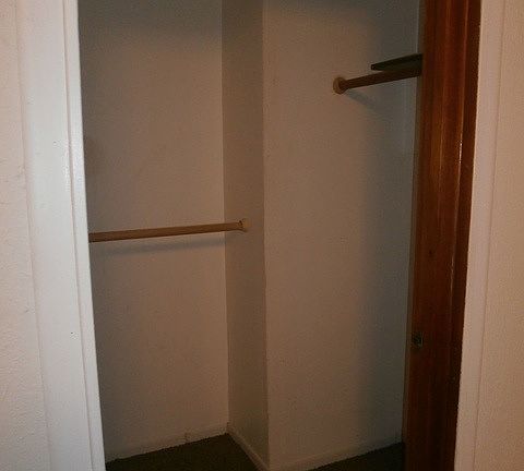 5th image of 815 N 1st Ave