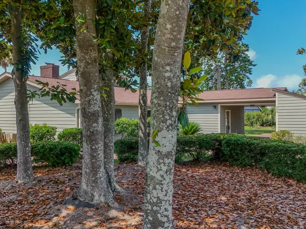 206 Marlin Cir, Panama City Beach, FL 32408