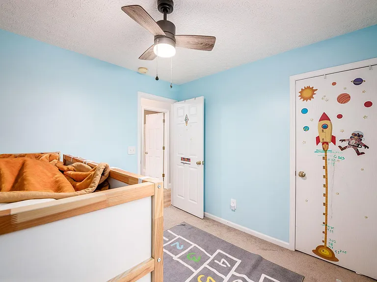 8911 Garrett St — Photo 26