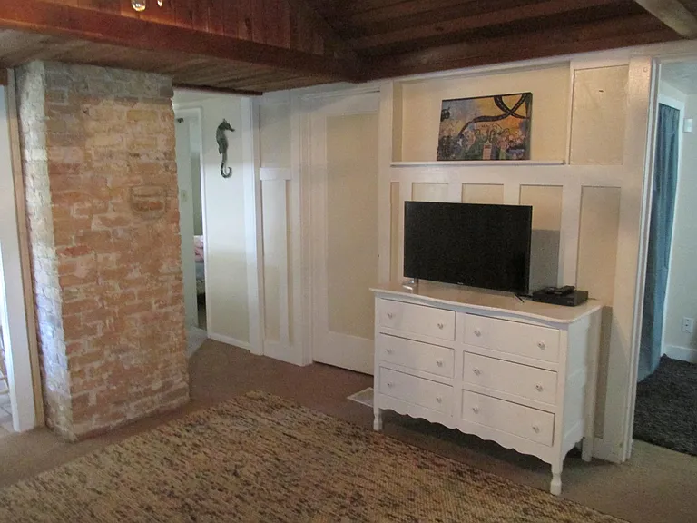 917 E Forest View Ave — Photo 8