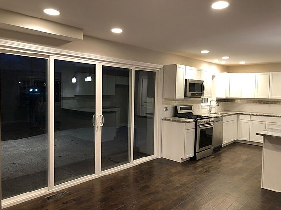 4th image of 7600 Miami Ave