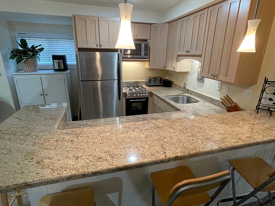1st image of 3840 Bay Oaks Pl #1