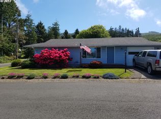 102 S Ocean St, Rockaway Beach, OR 97136