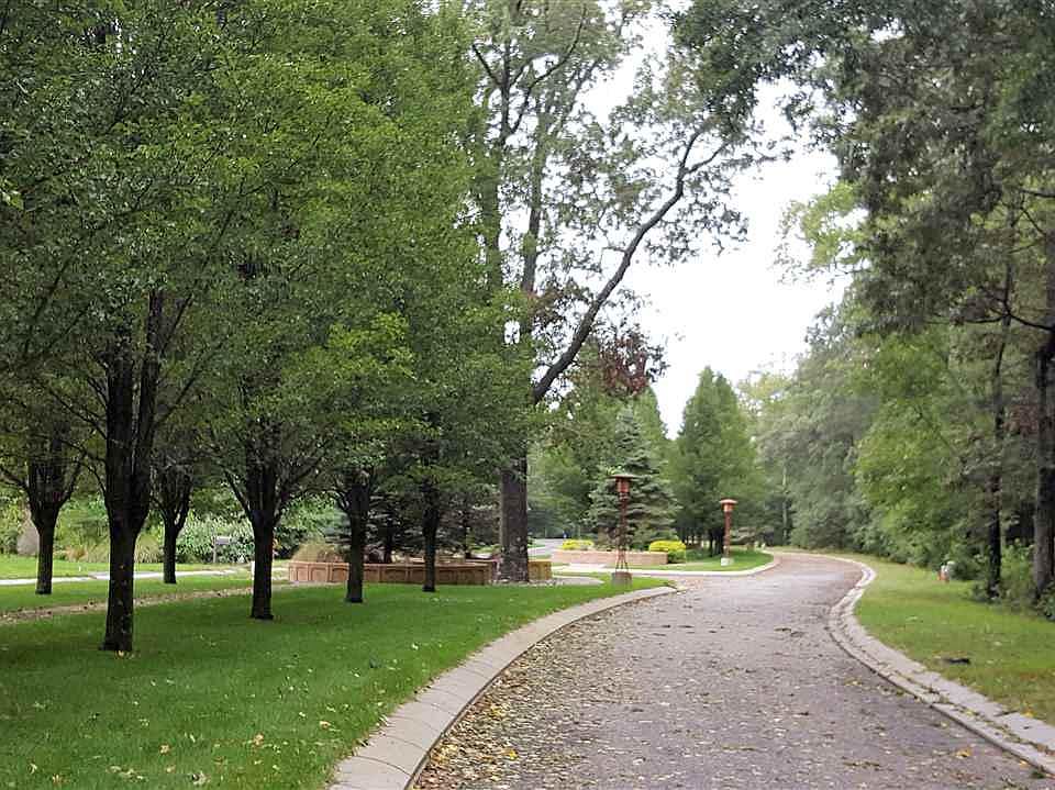 1st image of 14 Langford Blvd