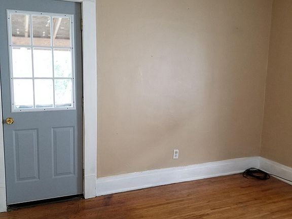 5th image of 294 N Park Ave