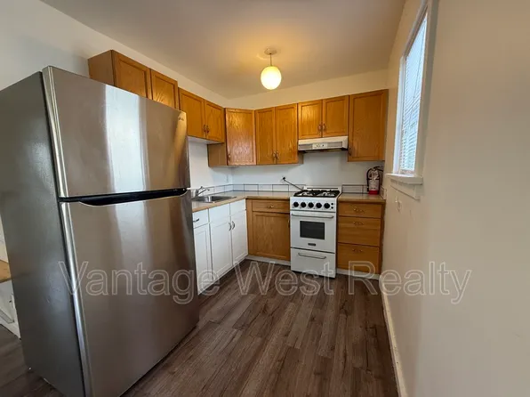 690 Winnipeg St, Penticton, BC