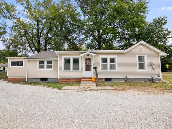 209 W 9th St, Ottawa, KS 66067