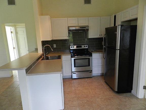 Eat in kitchen with breakfast bar