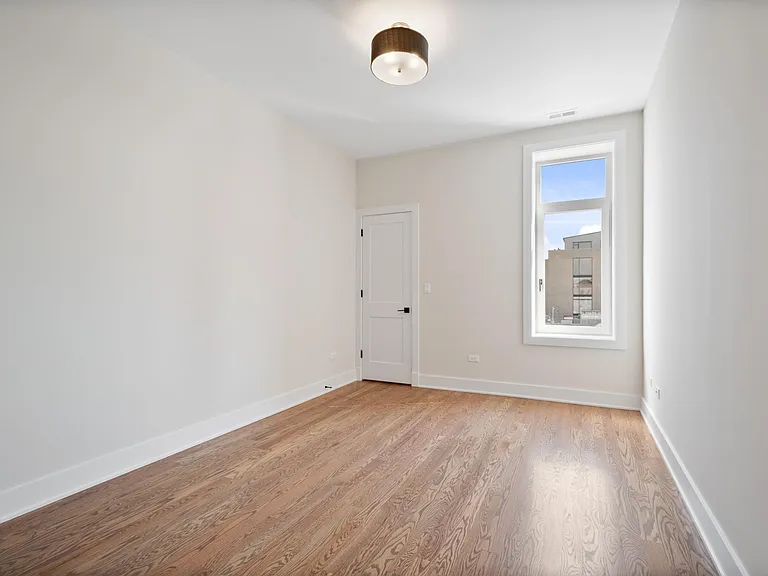 1839 W Irving Park Rd #3F — Photo 6