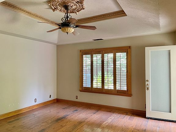 4th image of 2237 Banbury Cir