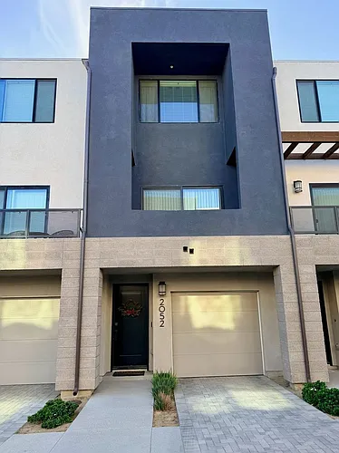 2052 Vela Ln Photo 1