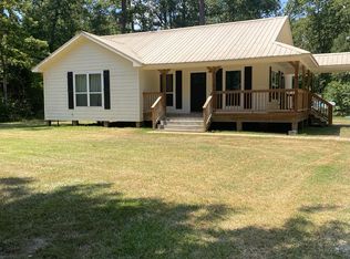 168 Mistletoe Rd, Onalaska, TX 77360