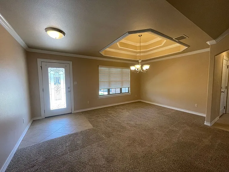 132 Lola Cir — Photo 3