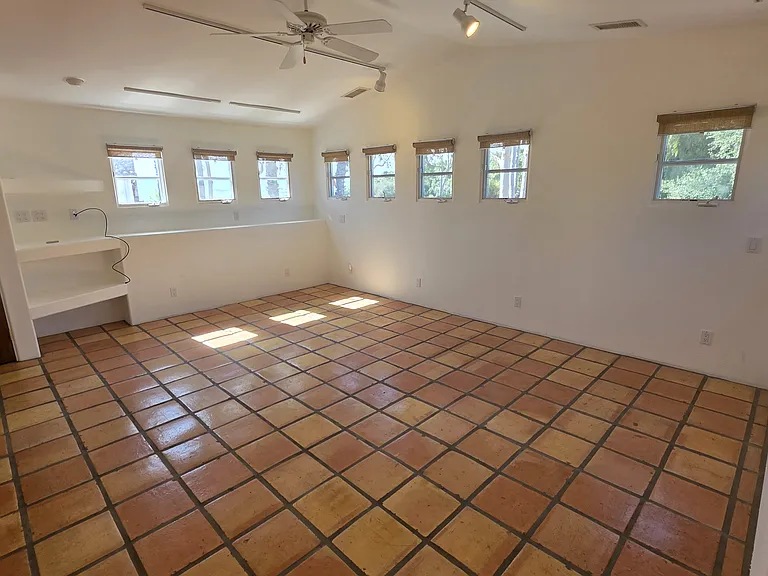 2740 Mountain View Dr #A — Photo 18