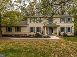 10038 Banner Country Ct, Gaithersburg, MD 20882
