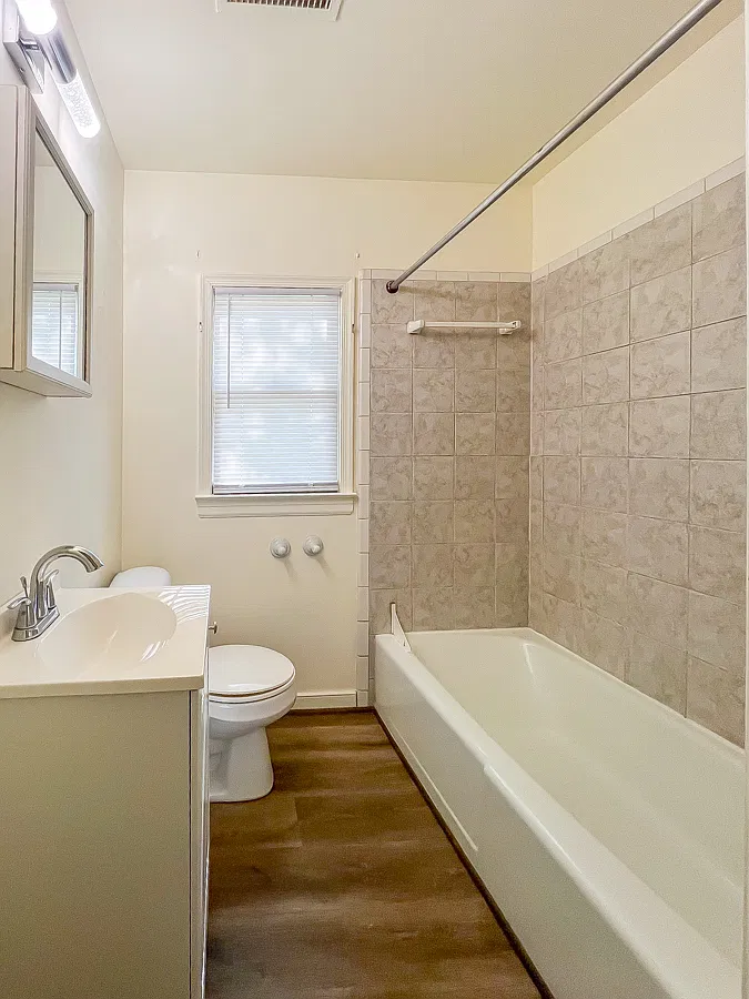 2 bed, 808 sqft, $1,399 — Photo 3