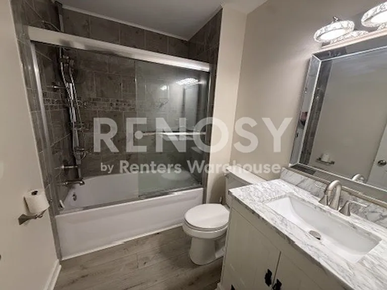 5607 Green Circle Dr #200 — Photo 8
