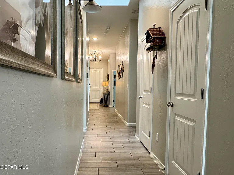 13684 Glen Vista Ln — Photo 32