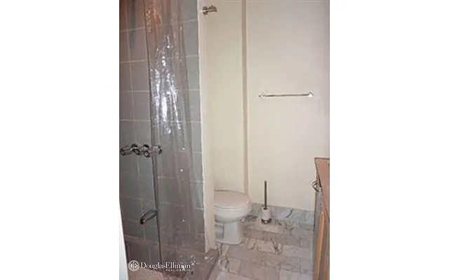 Rented by Douglas Elliman | media 10