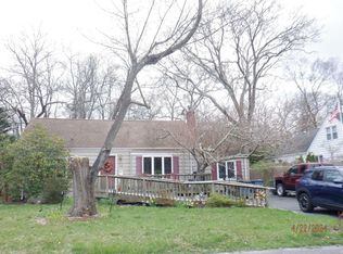 68 Paumanake Rd, Blue Point, NY 11715