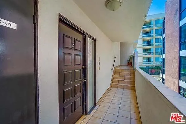 321 N Palm Dr #5 — Photo 20