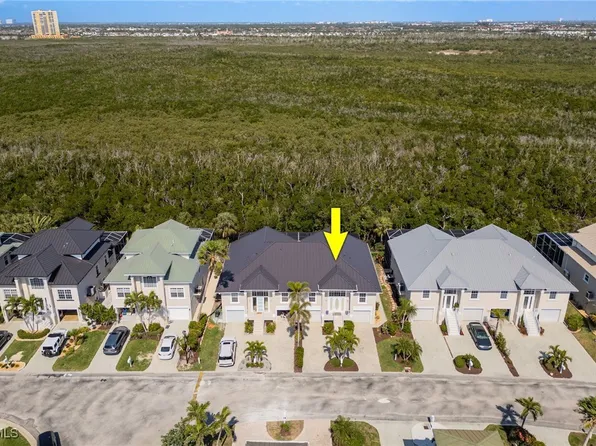 12206 Siesta Dr, Fort Myers Beach, FL 33931